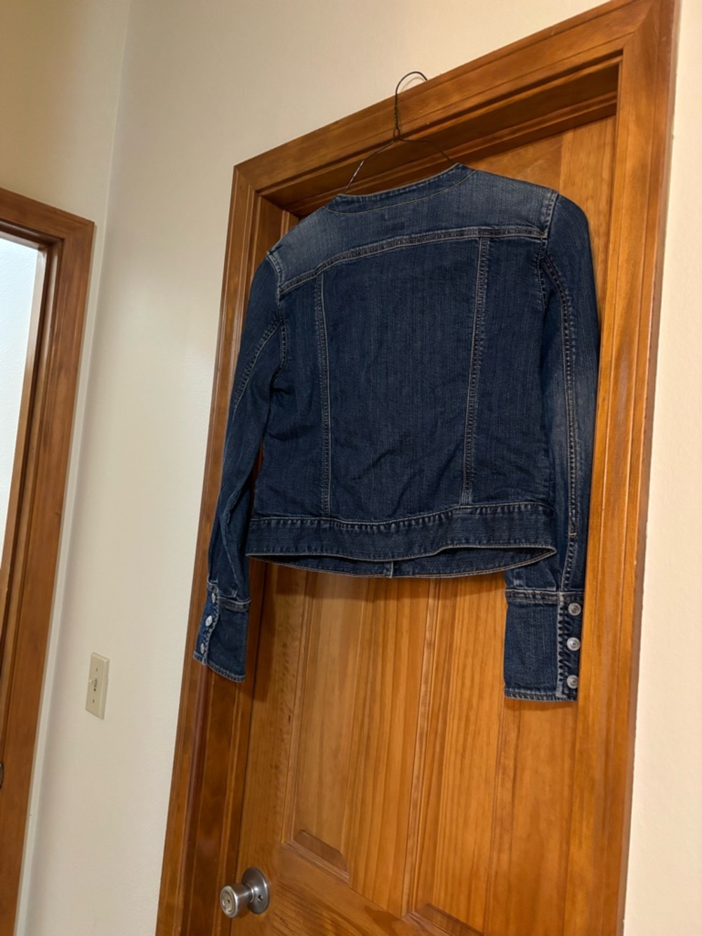 Vintage GAP Women's Dark Blue Jean Jacket Y2K like new - Picture 11 of 16